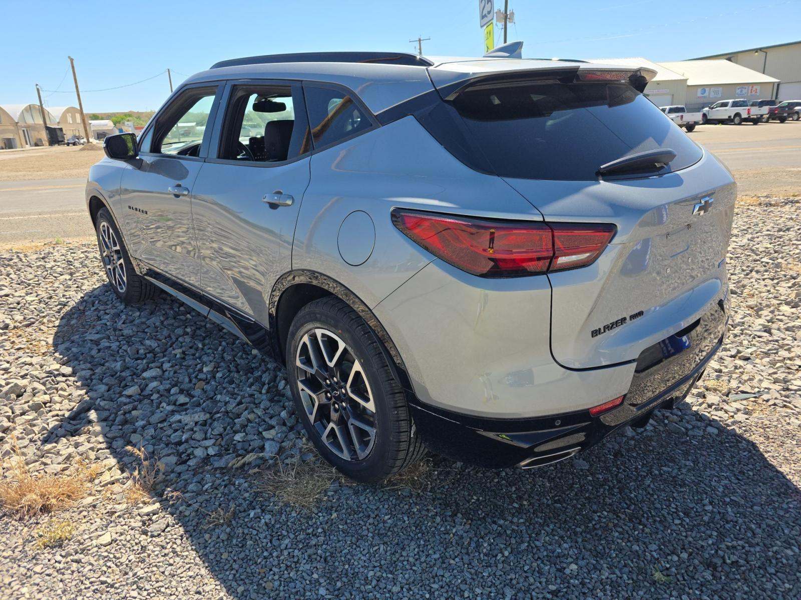 CHEVROLET BLAZER - 2