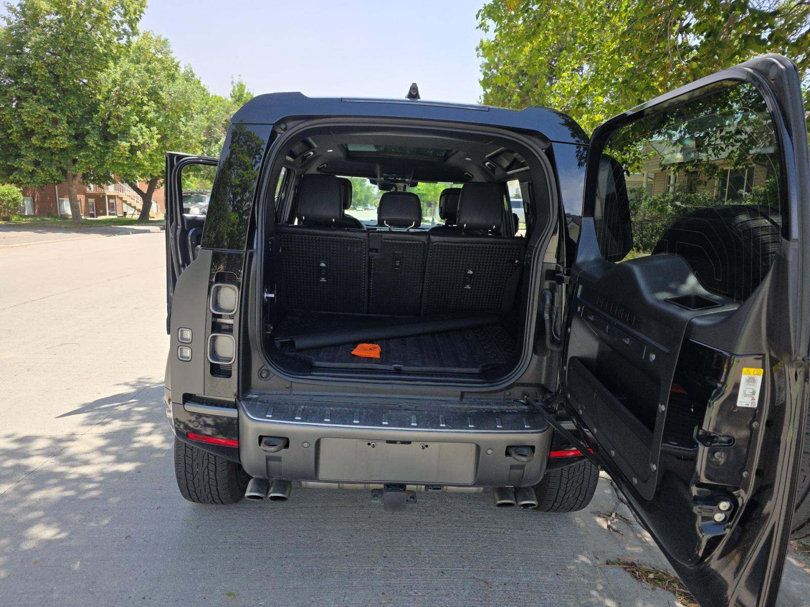 2023 Land Rover Defender 110 V8 Carpathian Edition AWD