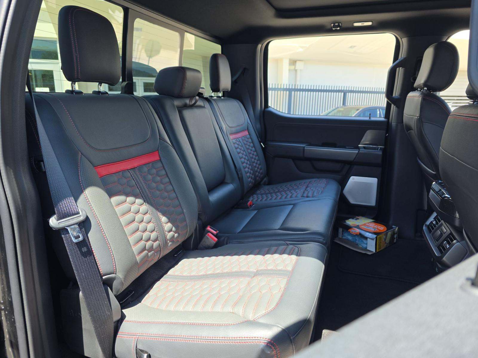2025 Ford F-150 Lariat AWD