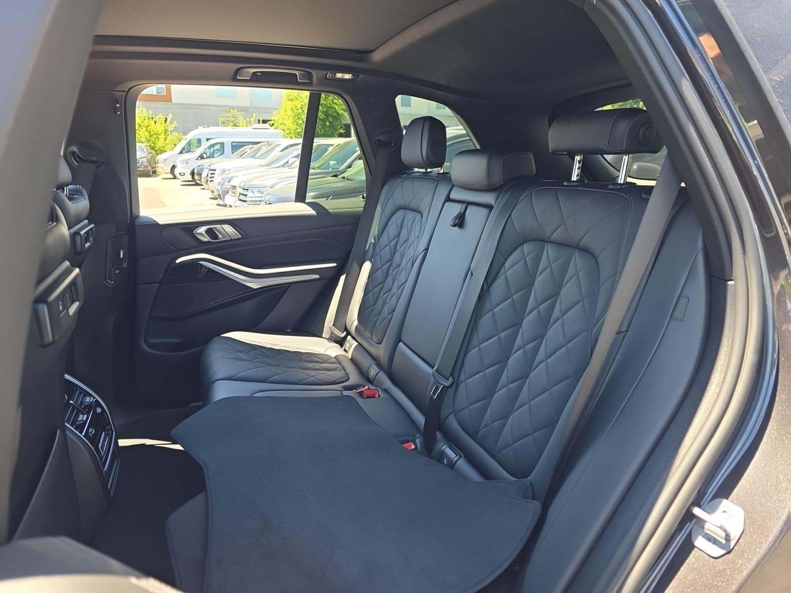 2023 BMW X5 xDrive40i AWD