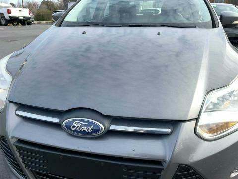 2014 Ford Focus SE FWD