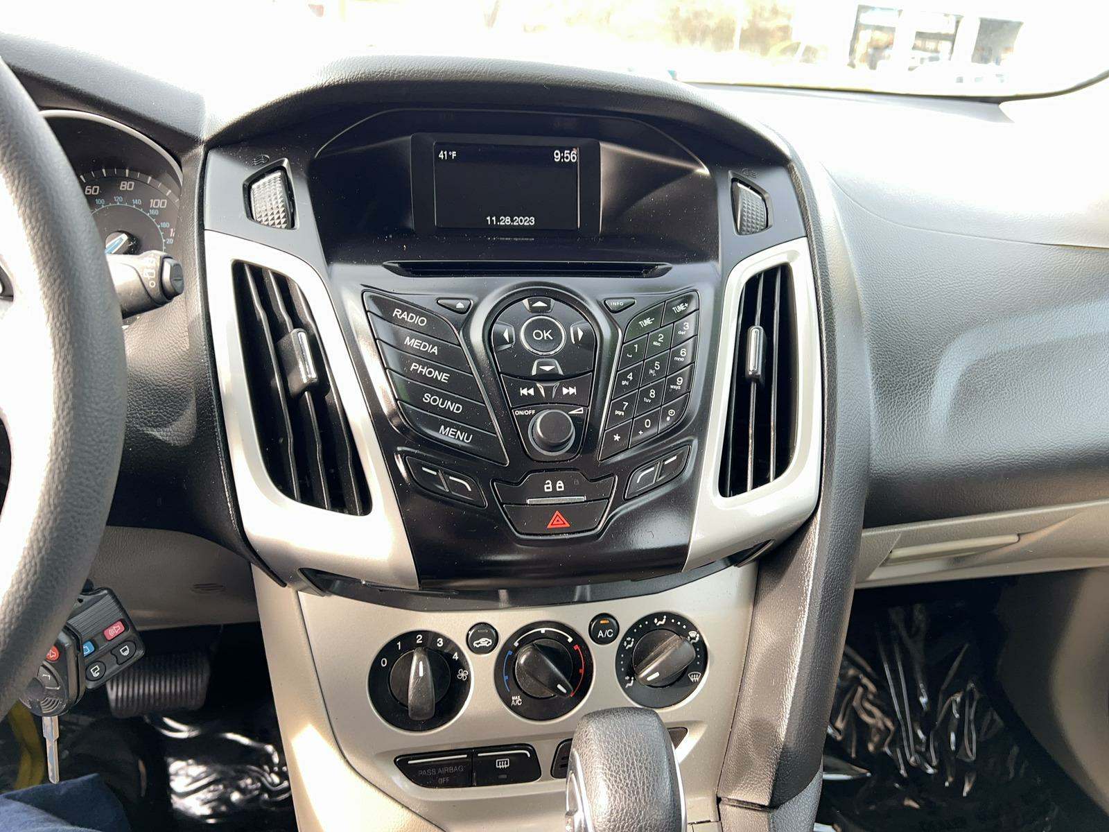 2014 Ford Focus SE FWD