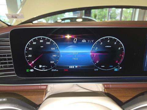 MERCEDES-BENZ GLS - 9