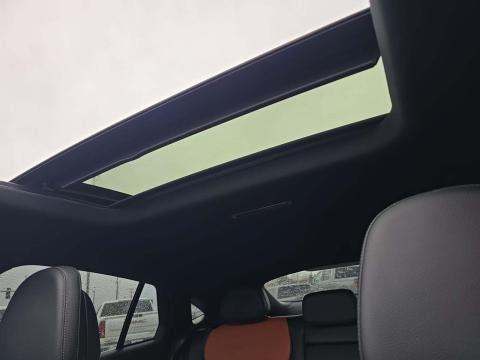 MERCEDES-BENZ GLC - 7