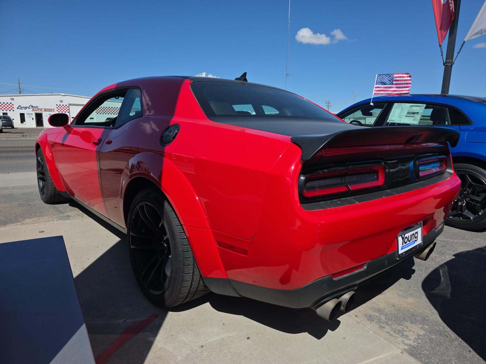 DODGE CHALLENGER - 2