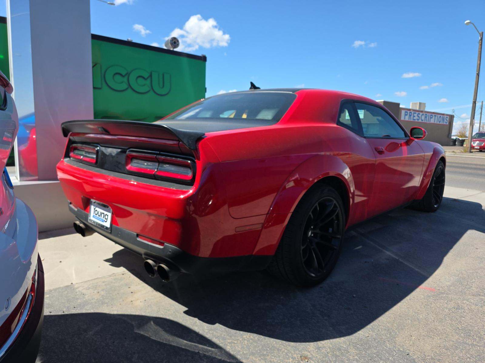 DODGE CHALLENGER - 3