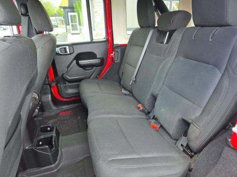 JEEP UNLIMITED SPORT S - 9