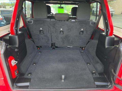 JEEP UNLIMITED SPORT S - 10