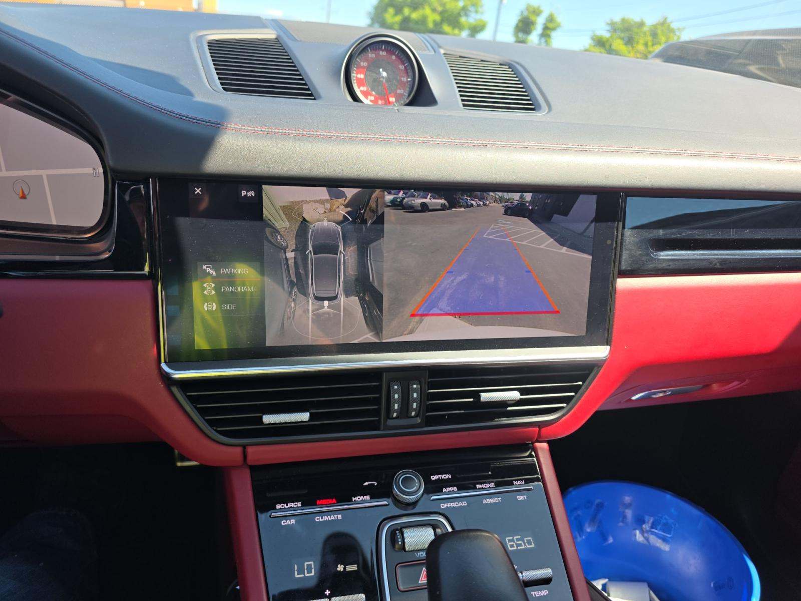 PORSCHE CAYENNE - 10