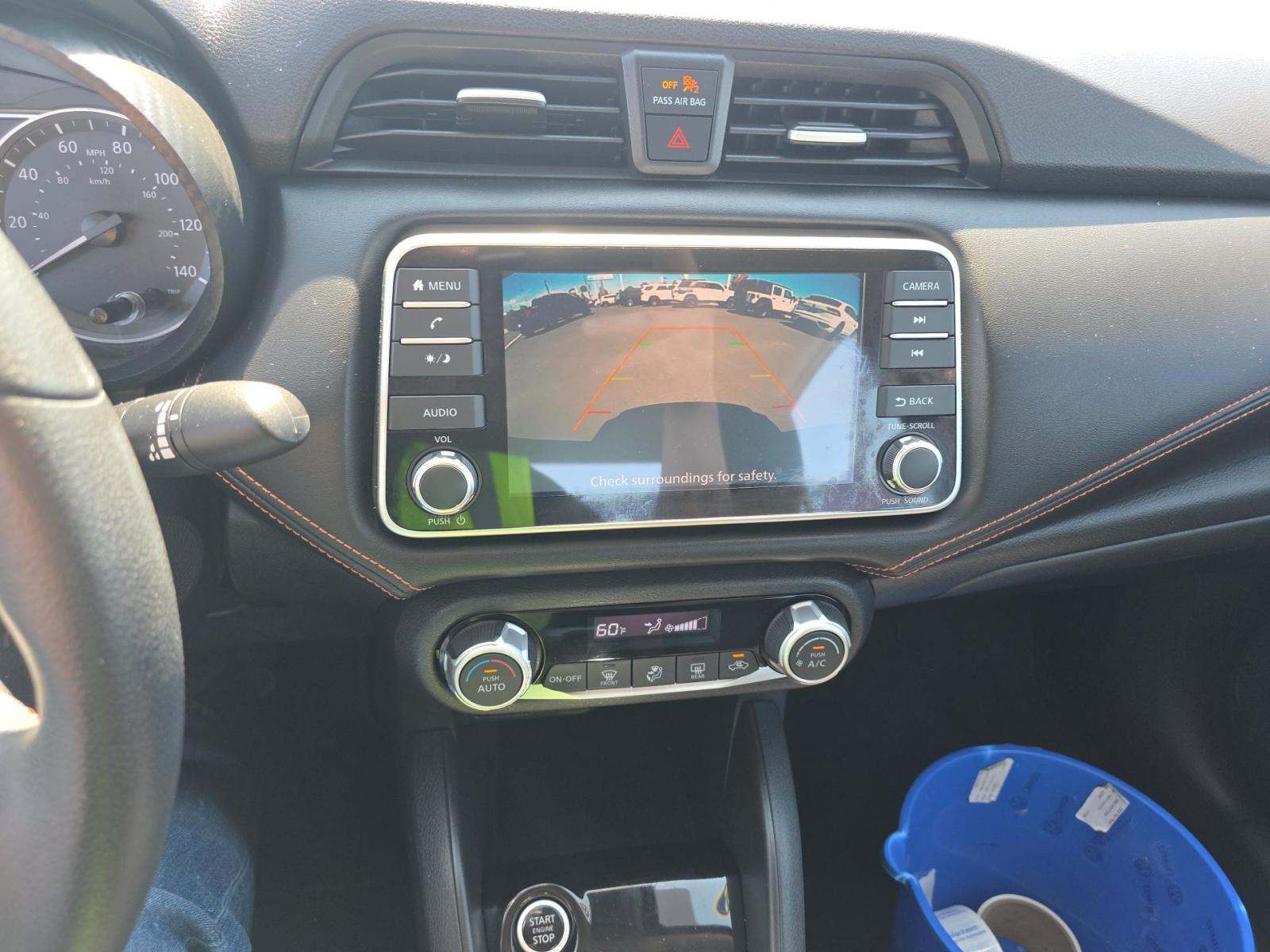 NISSAN VERSA - 6
