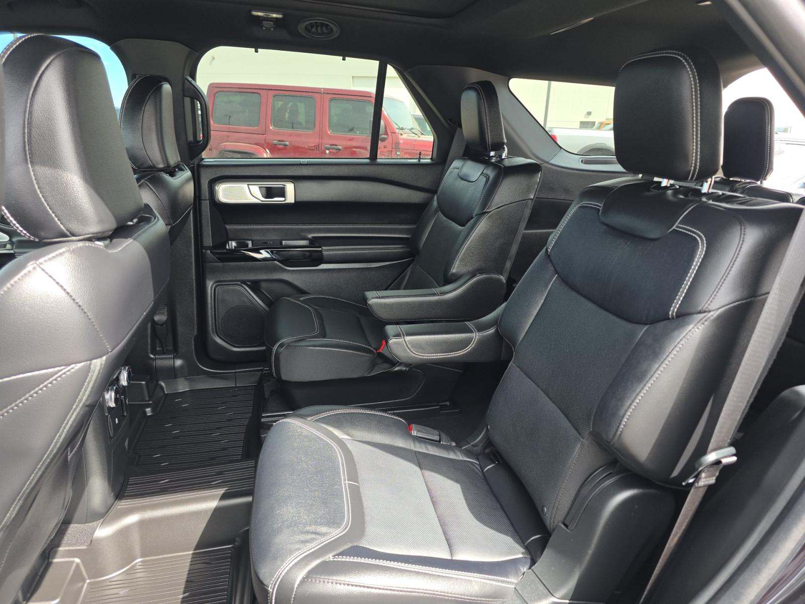 FORD EXPLORER - 9