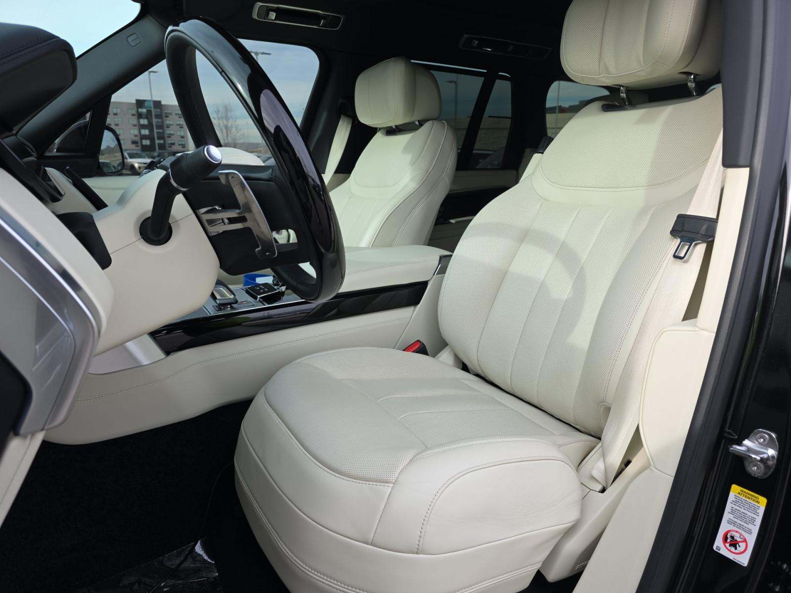 2025 Land Rover Range Rover Autobiography AWD