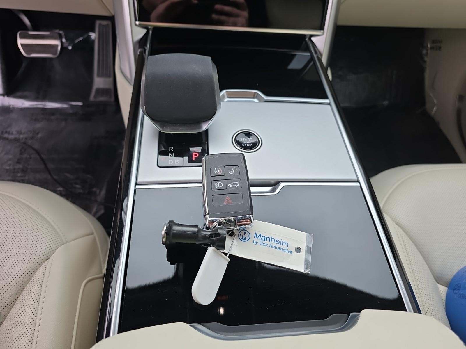 2025 Land Rover Range Rover Autobiography AWD