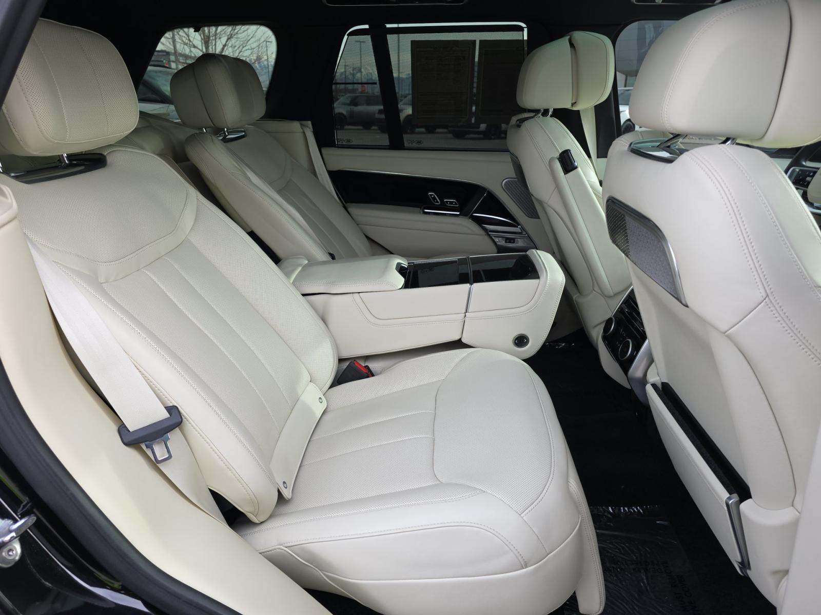 2025 Land Rover Range Rover Autobiography AWD