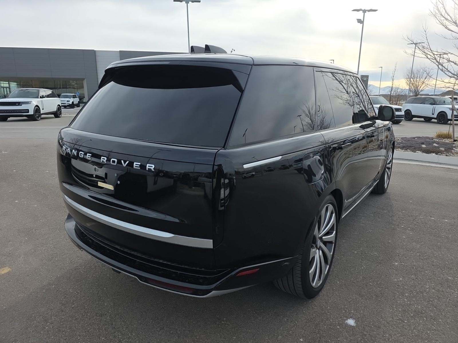 2025 Land Rover Range Rover Autobiography AWD