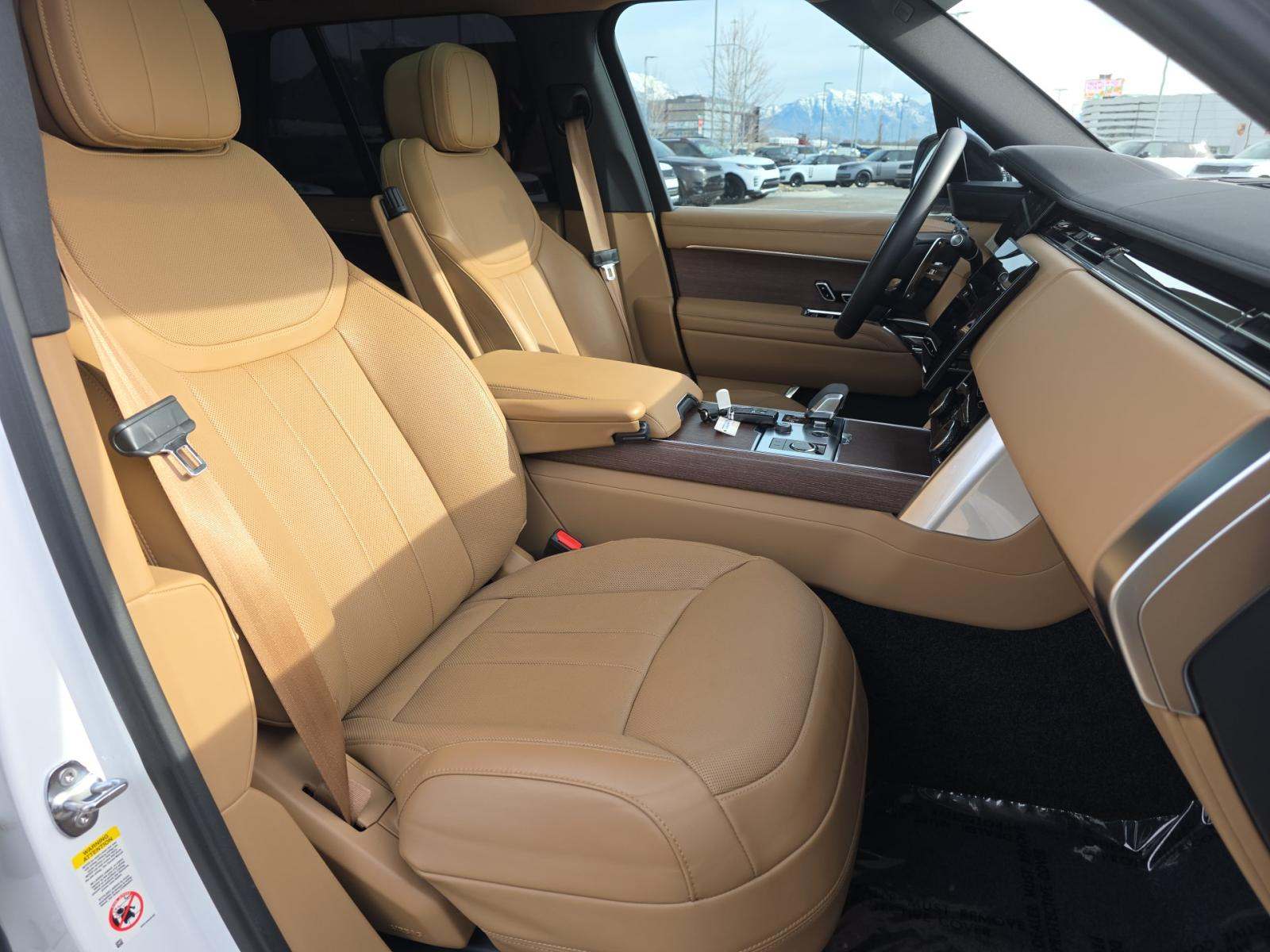 2023 Land Rover Range Rover SE AWD