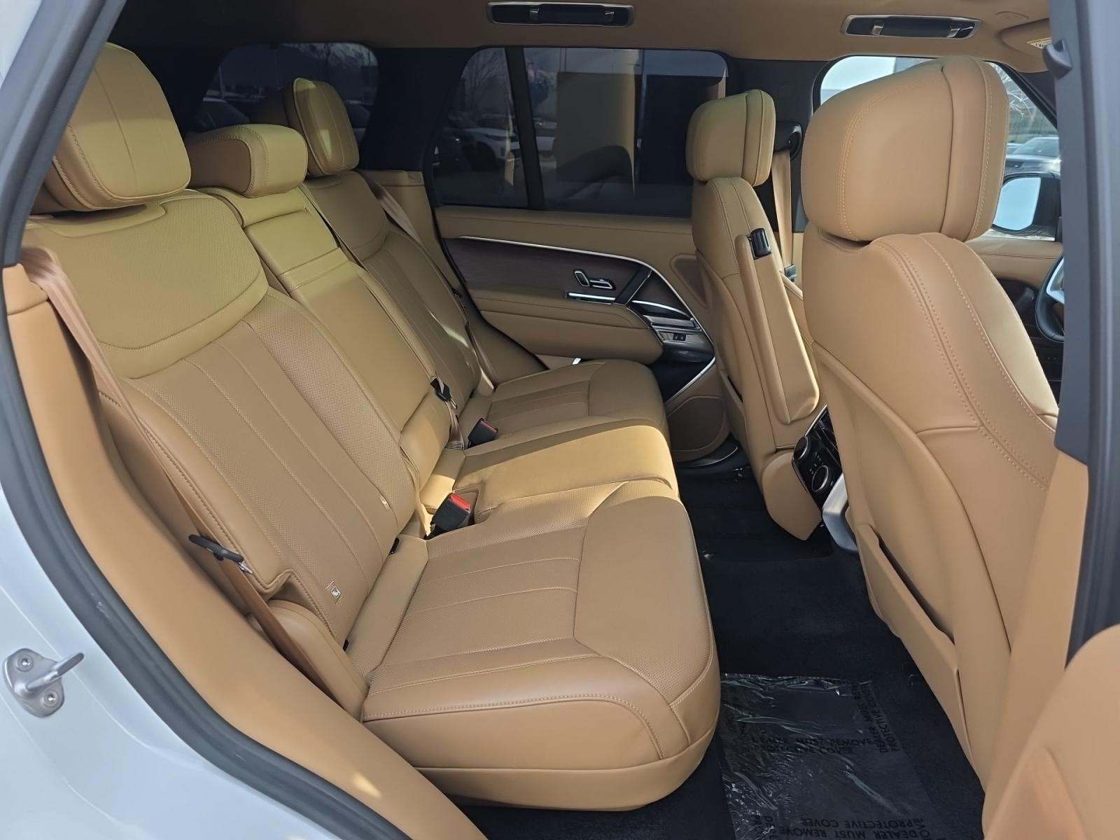 2023 Land Rover Range Rover SE AWD