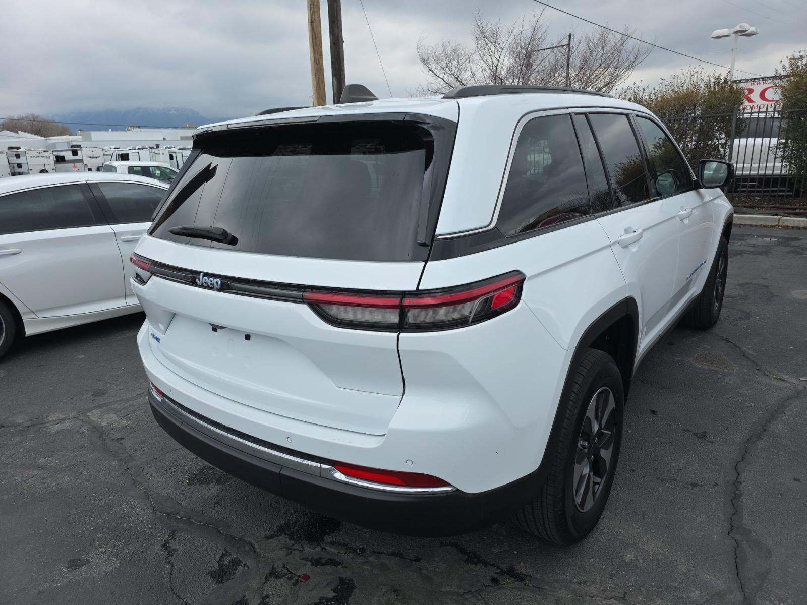 JEEP GRAND CHEROKEE - 3