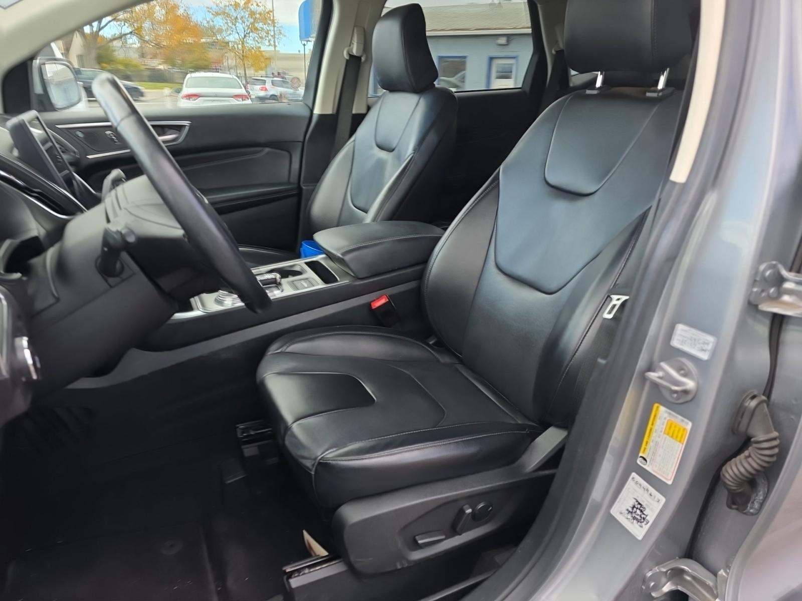 2022 Ford Edge Titanium AWD