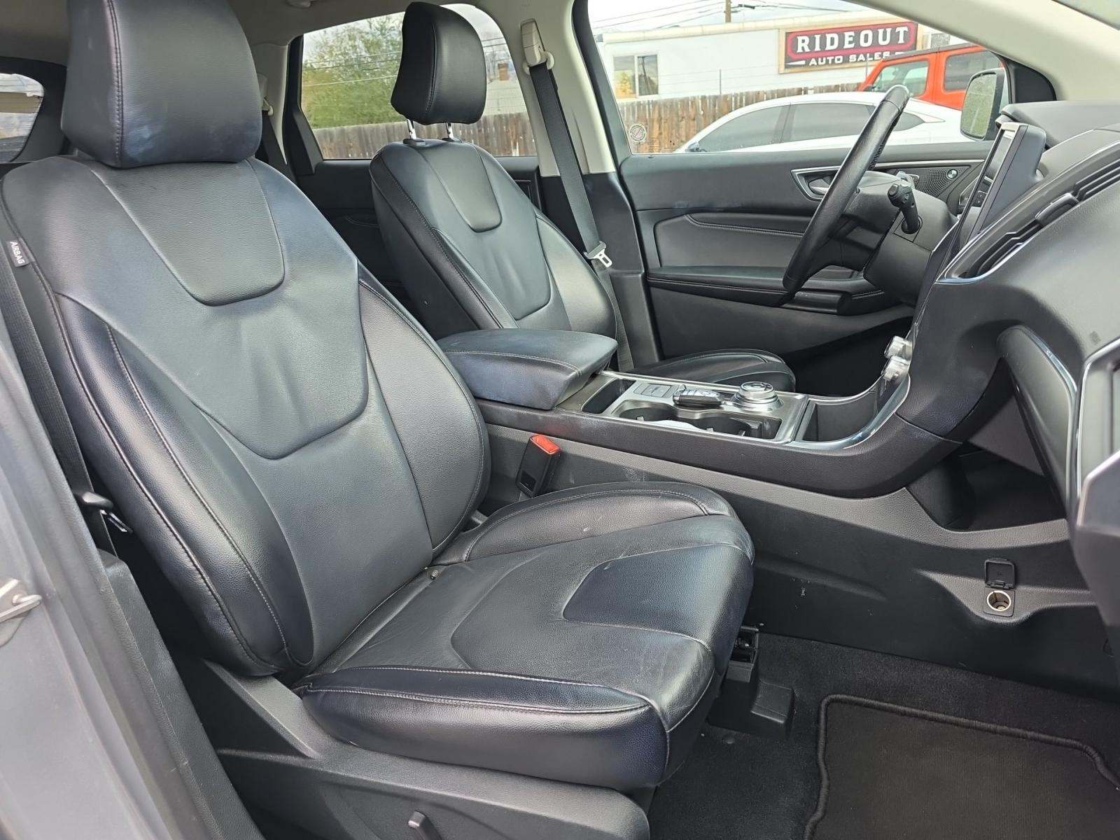 2022 Ford Edge Titanium AWD