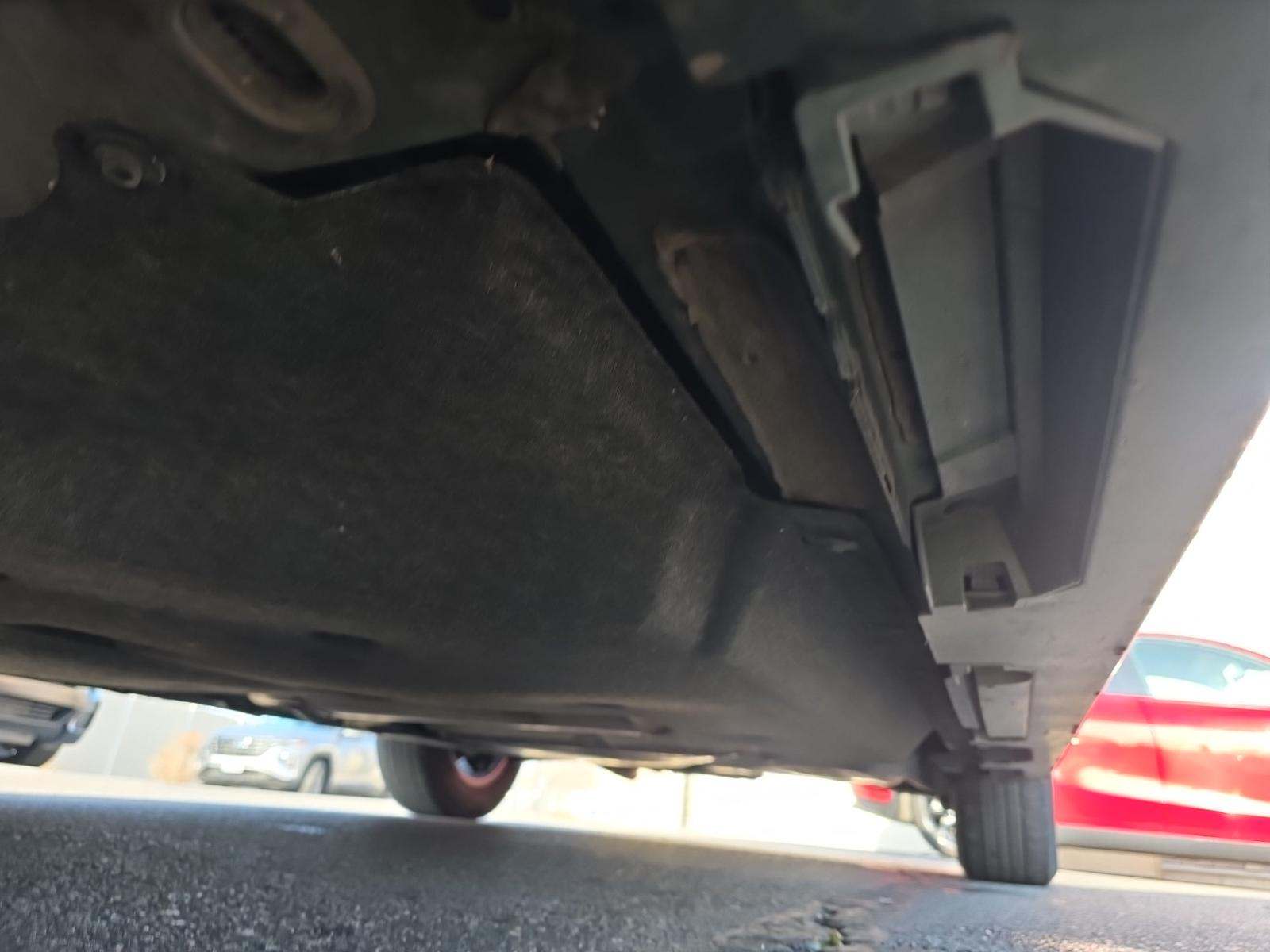 2024 Toyota Sienna LE FWD