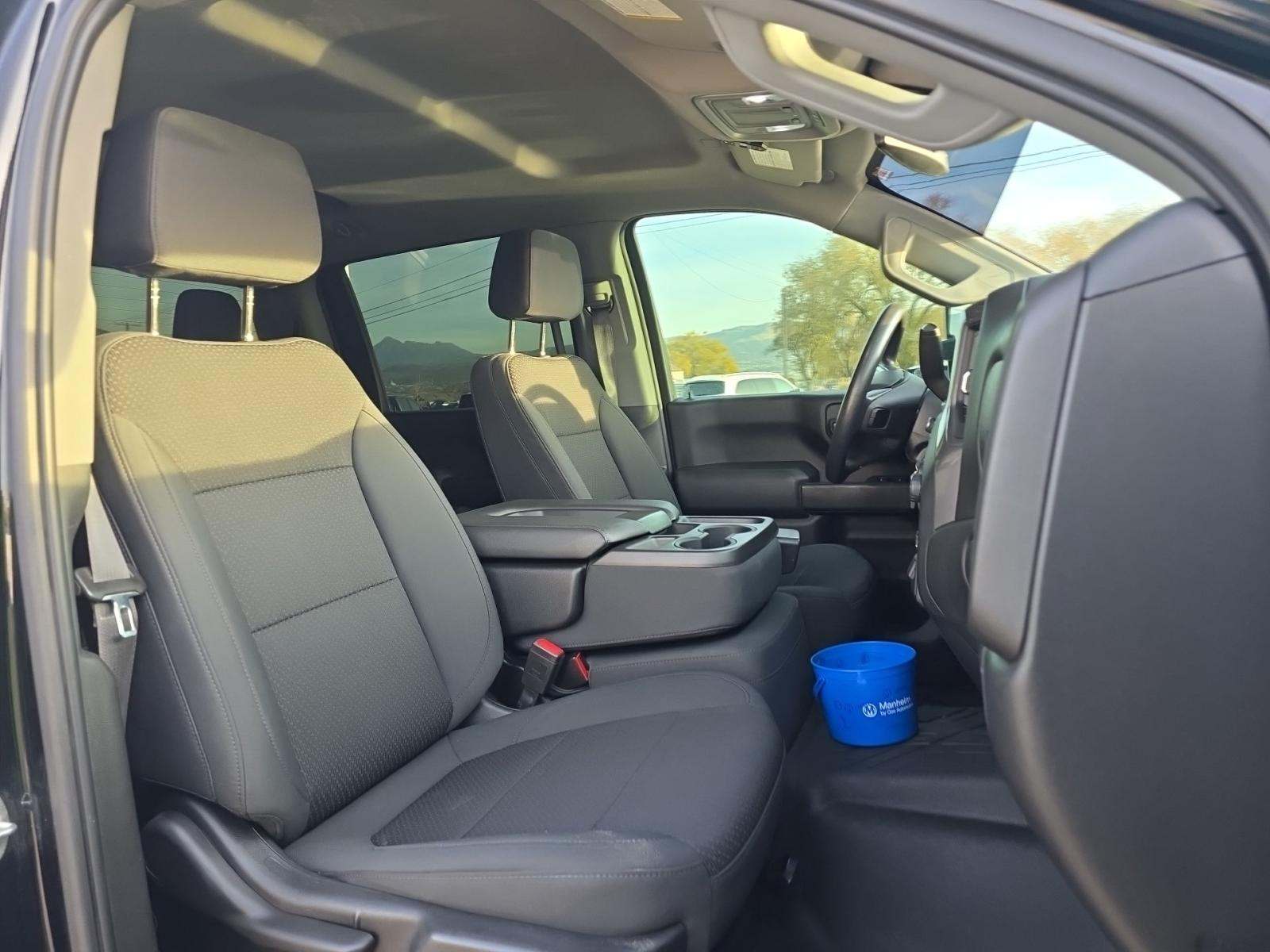 2022 Chevrolet Silverado 2500HD Custom AWD