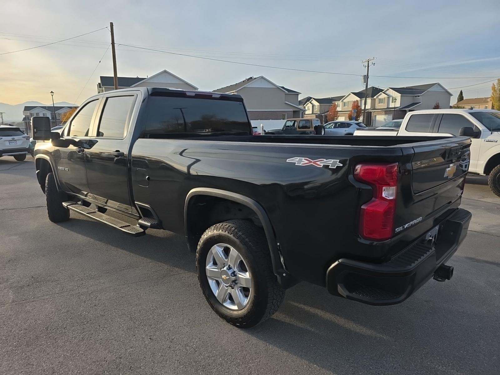 2022 Chevrolet Silverado 2500HD Custom AWD