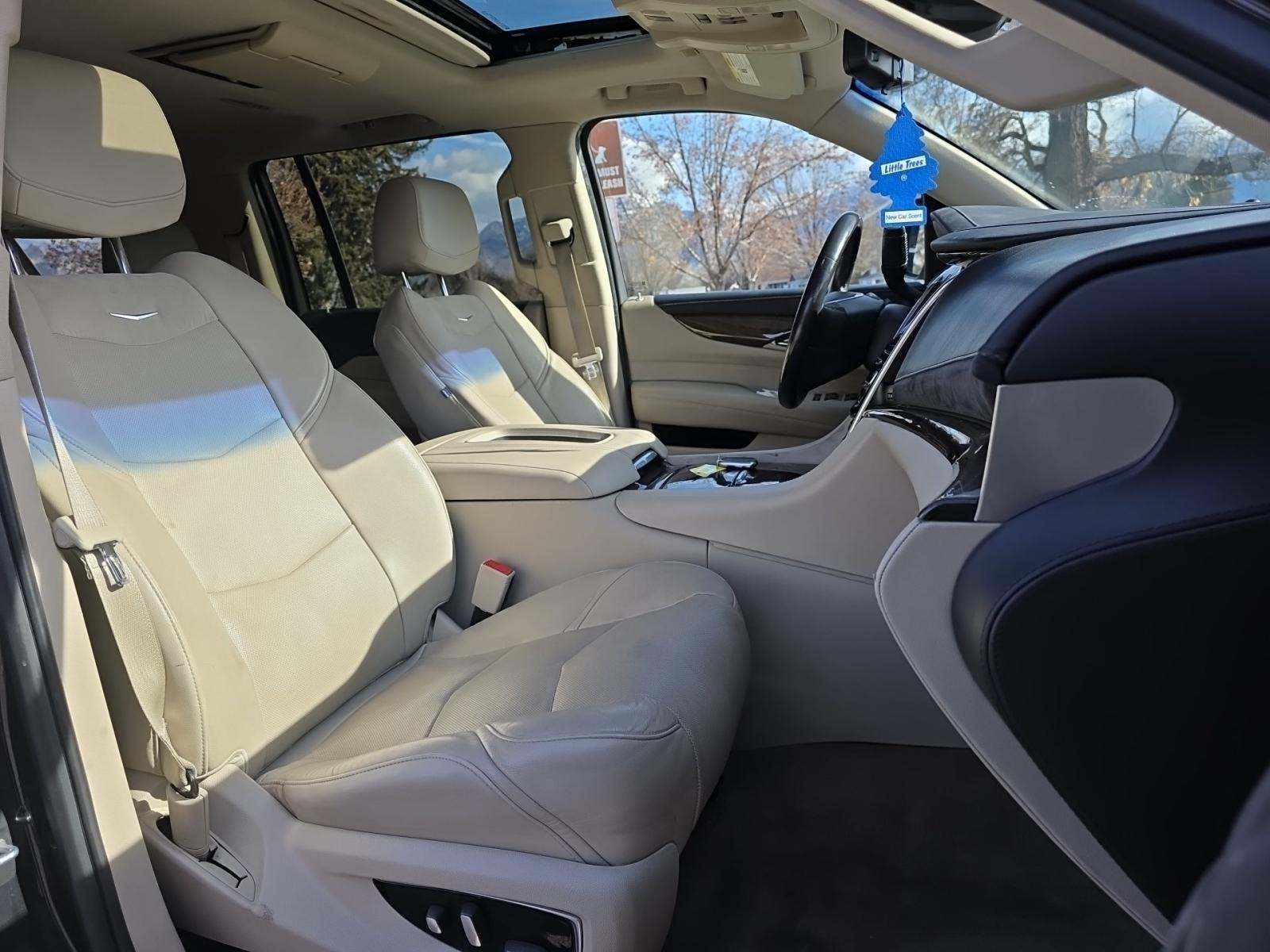 2019 Cadillac Escalade ESV Luxury AWD
