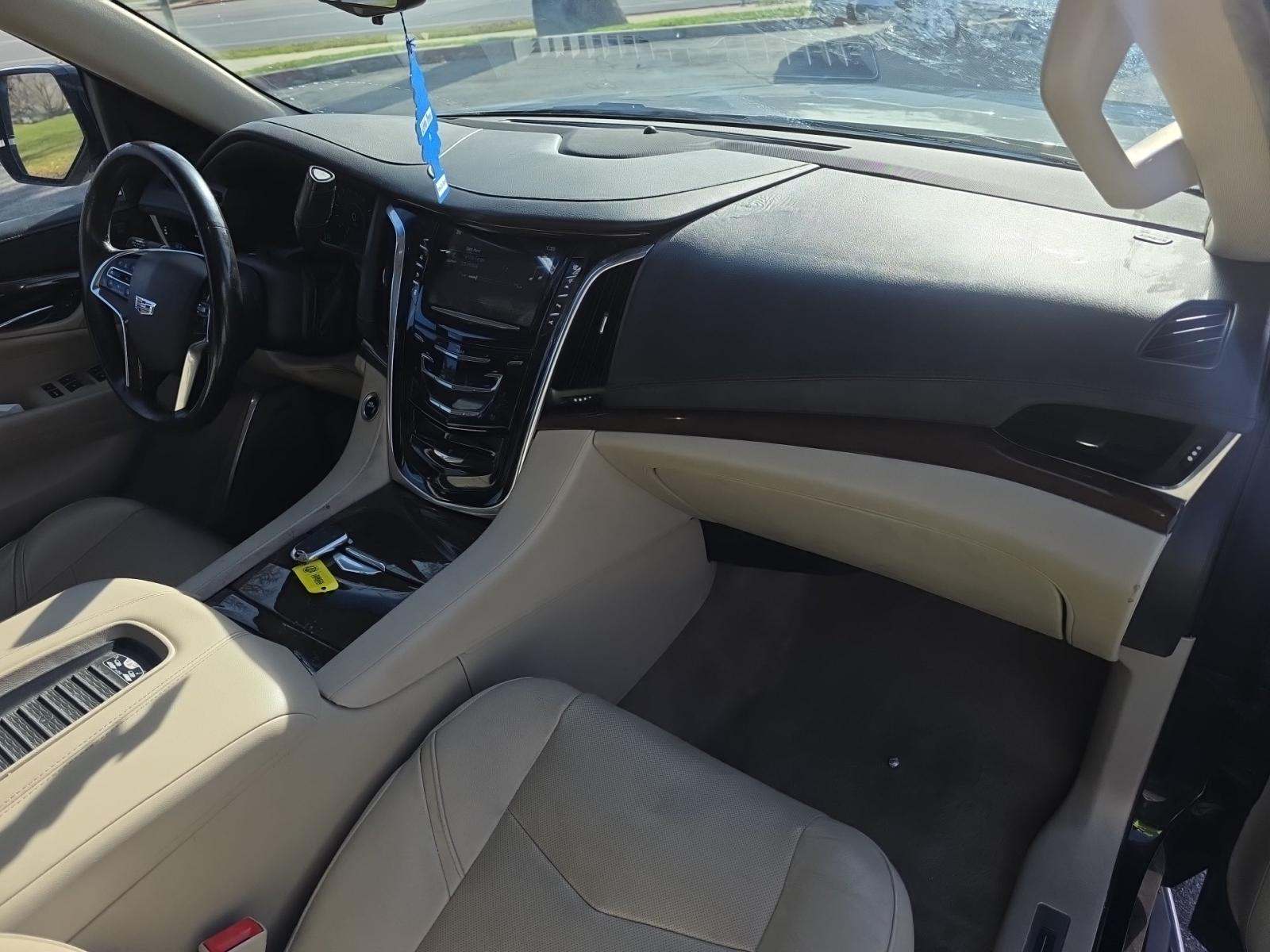 2019 Cadillac Escalade ESV Luxury AWD