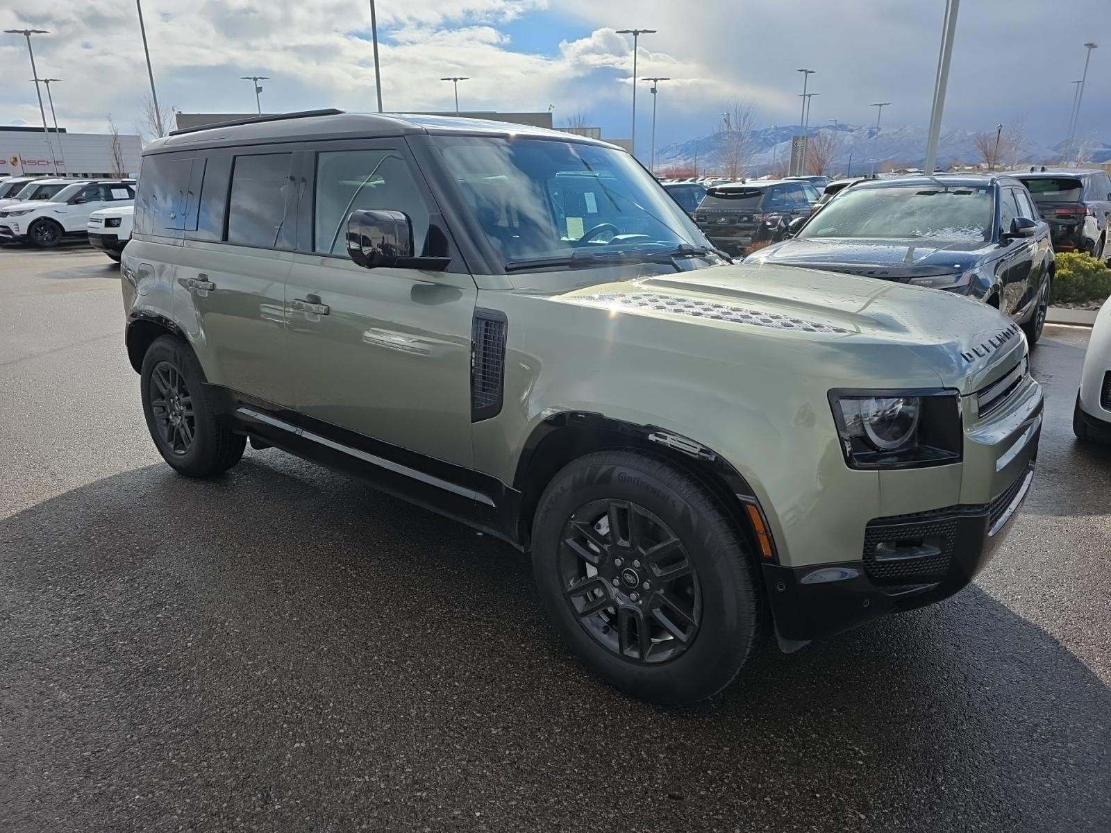 2023 Land Rover Defender 110 X-Dynamic SE AWD