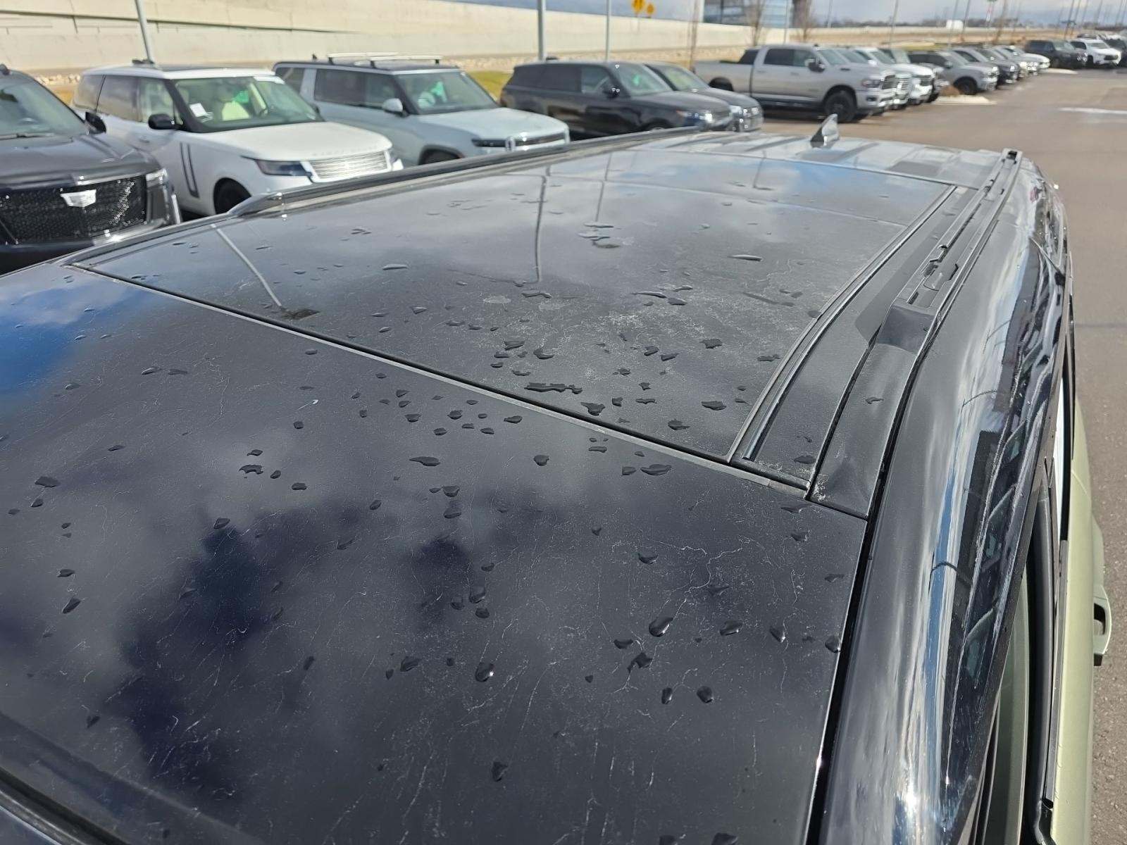 2023 Land Rover Defender 110 X-Dynamic SE AWD