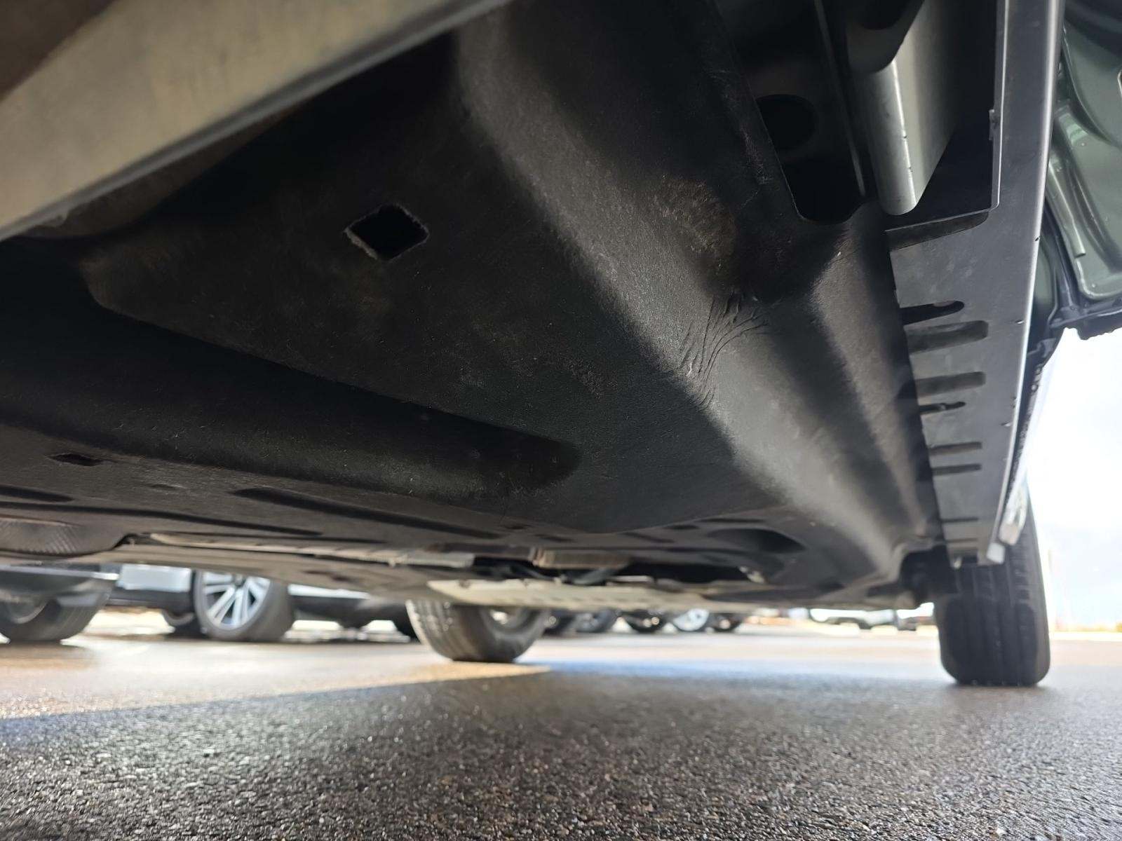 2023 Land Rover Defender 110 X-Dynamic SE AWD