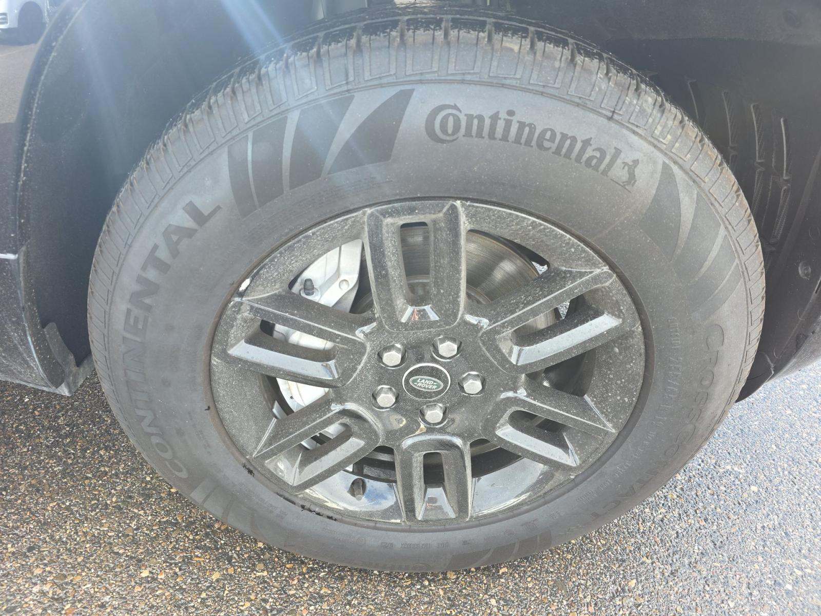 2023 Land Rover Defender 110 X-Dynamic SE AWD