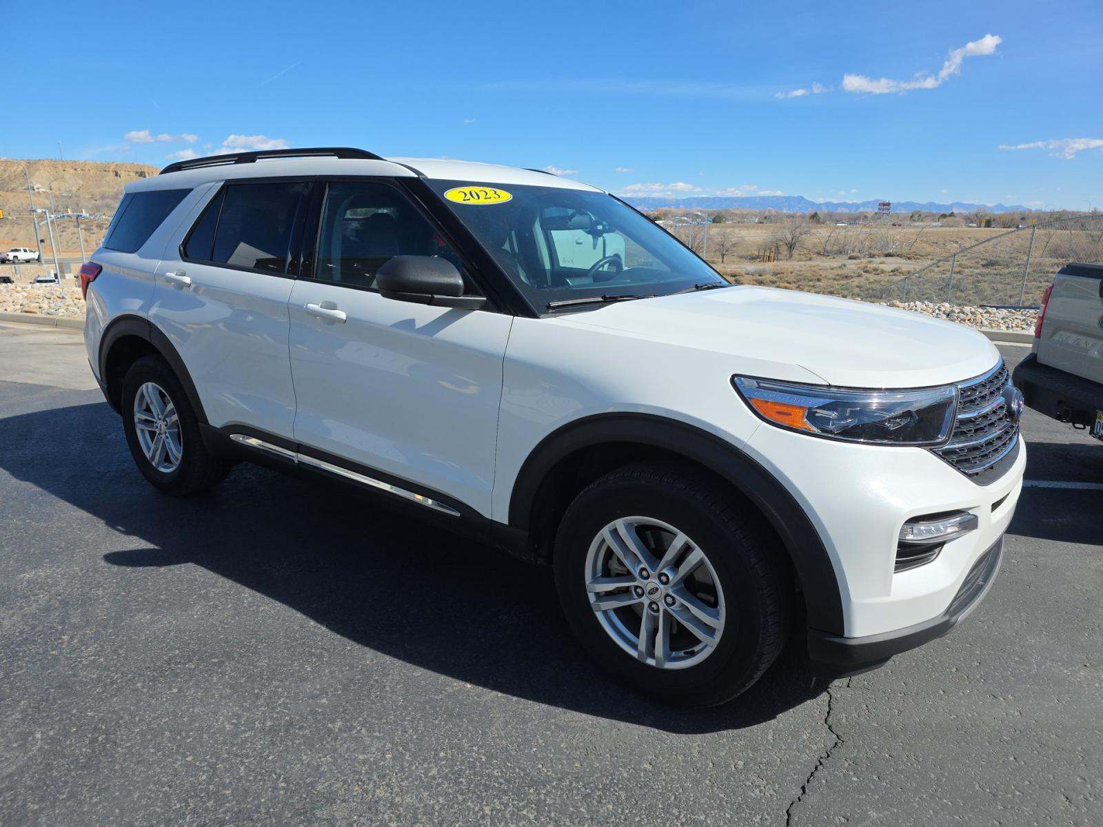2023 Ford Explorer XLT AWD