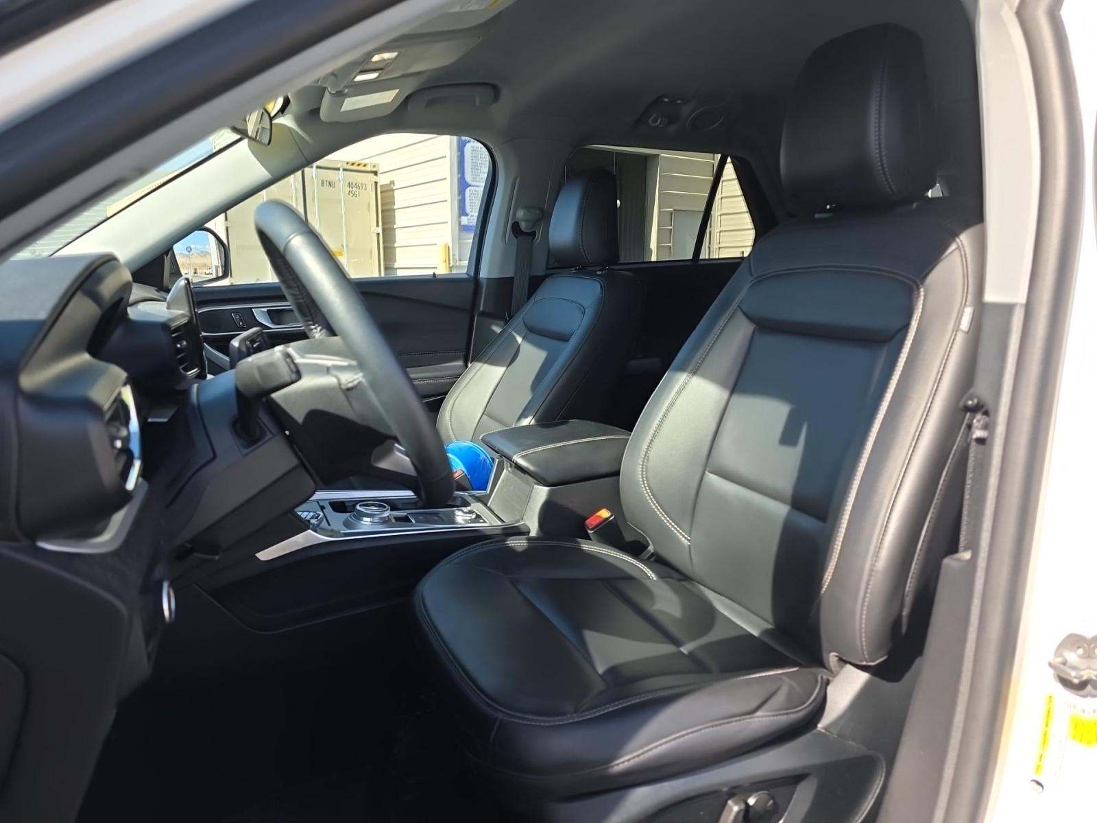 2023 Ford Explorer XLT AWD