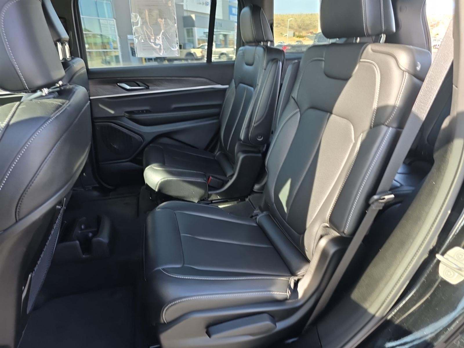 2024 Jeep Grand Cherokee L Limited AWD