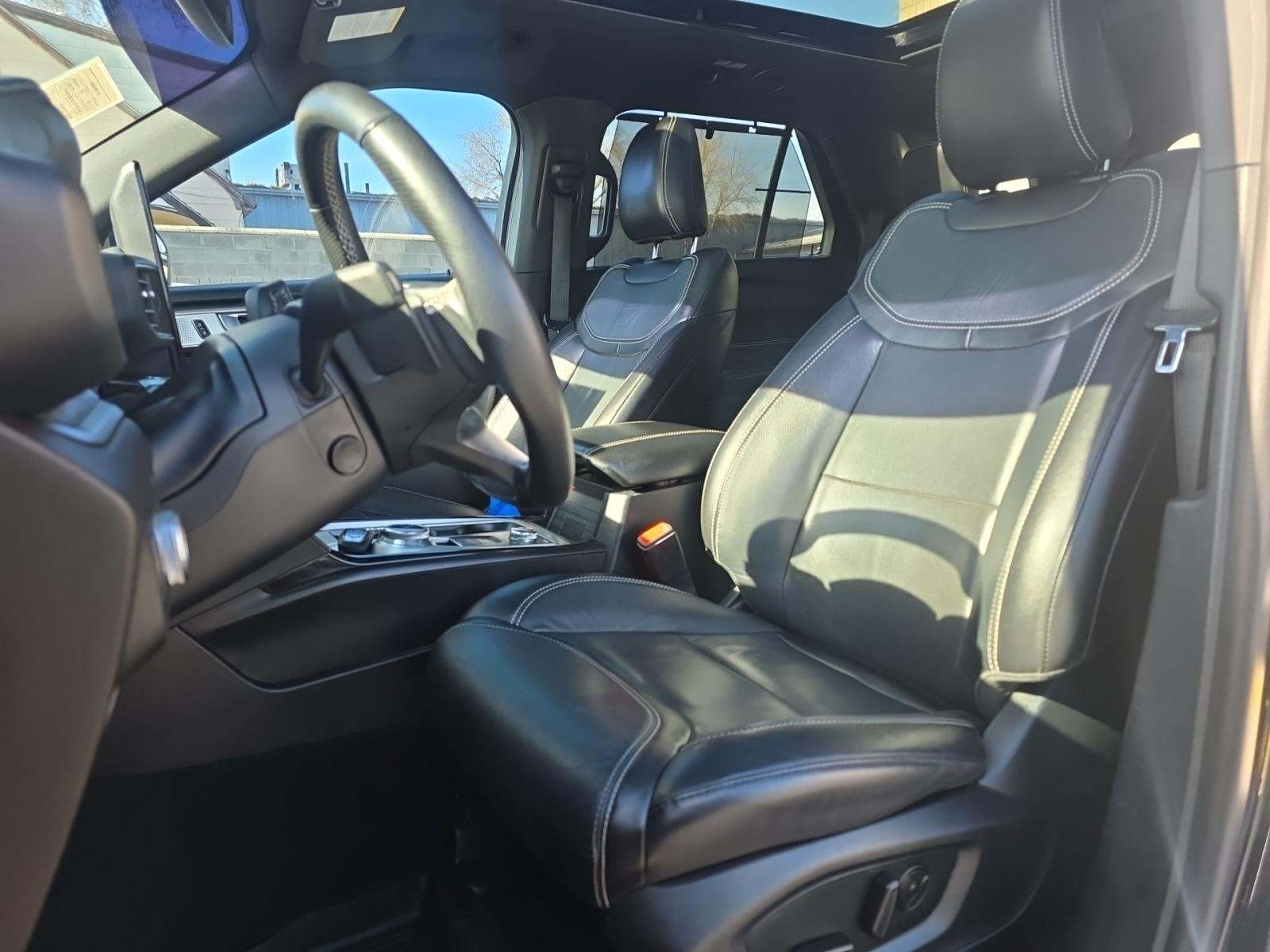 2022 Ford Explorer ST AWD