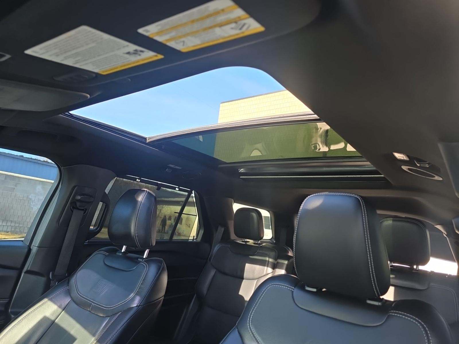 2022 Ford Explorer ST AWD