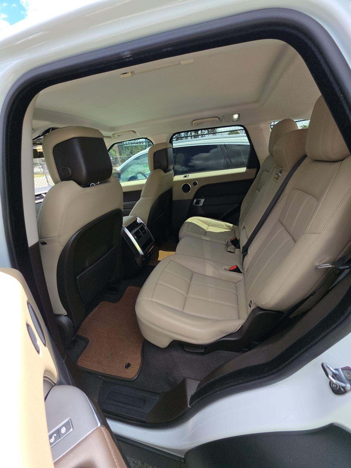 2018 Land Rover Range Rover Sport SE AWD