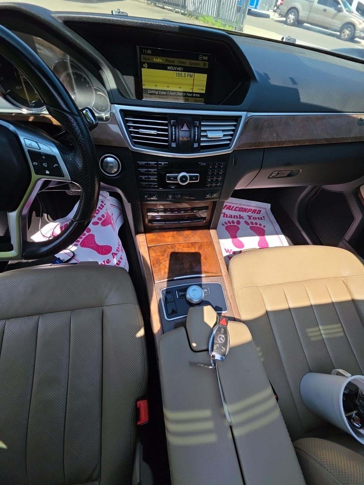 MERCEDES-BENZ E-CLASS - 10