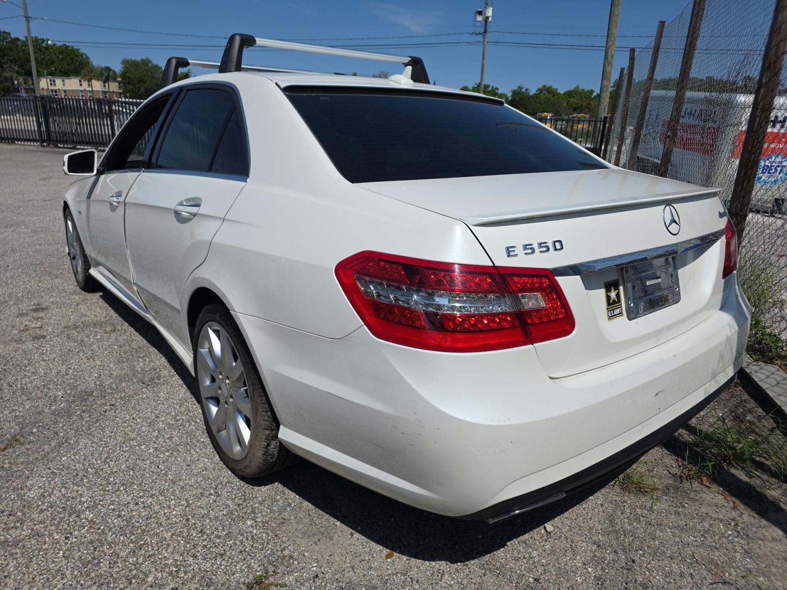 MERCEDES-BENZ E-CLASS - 2