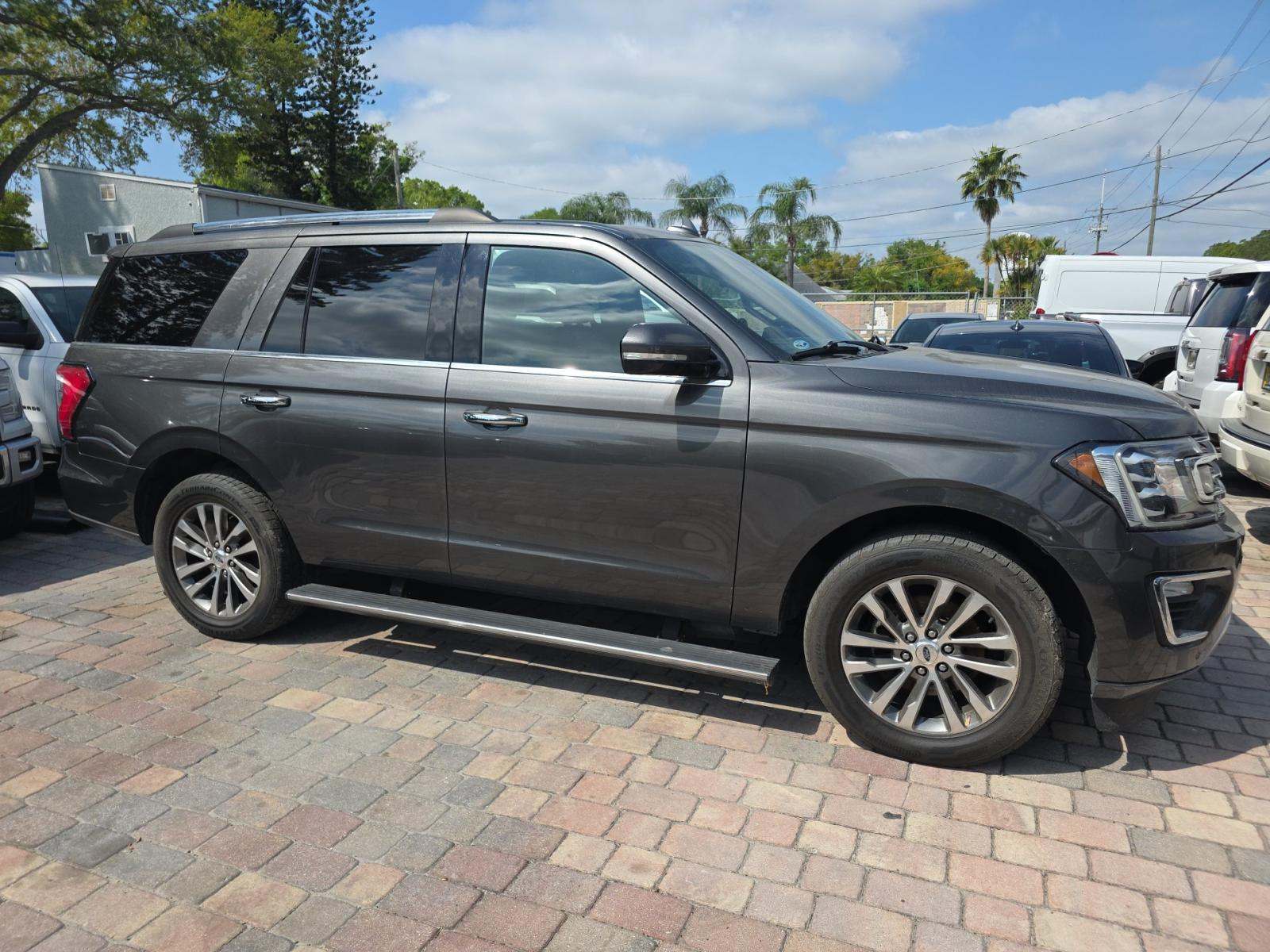 FORD EXPEDITION - 4