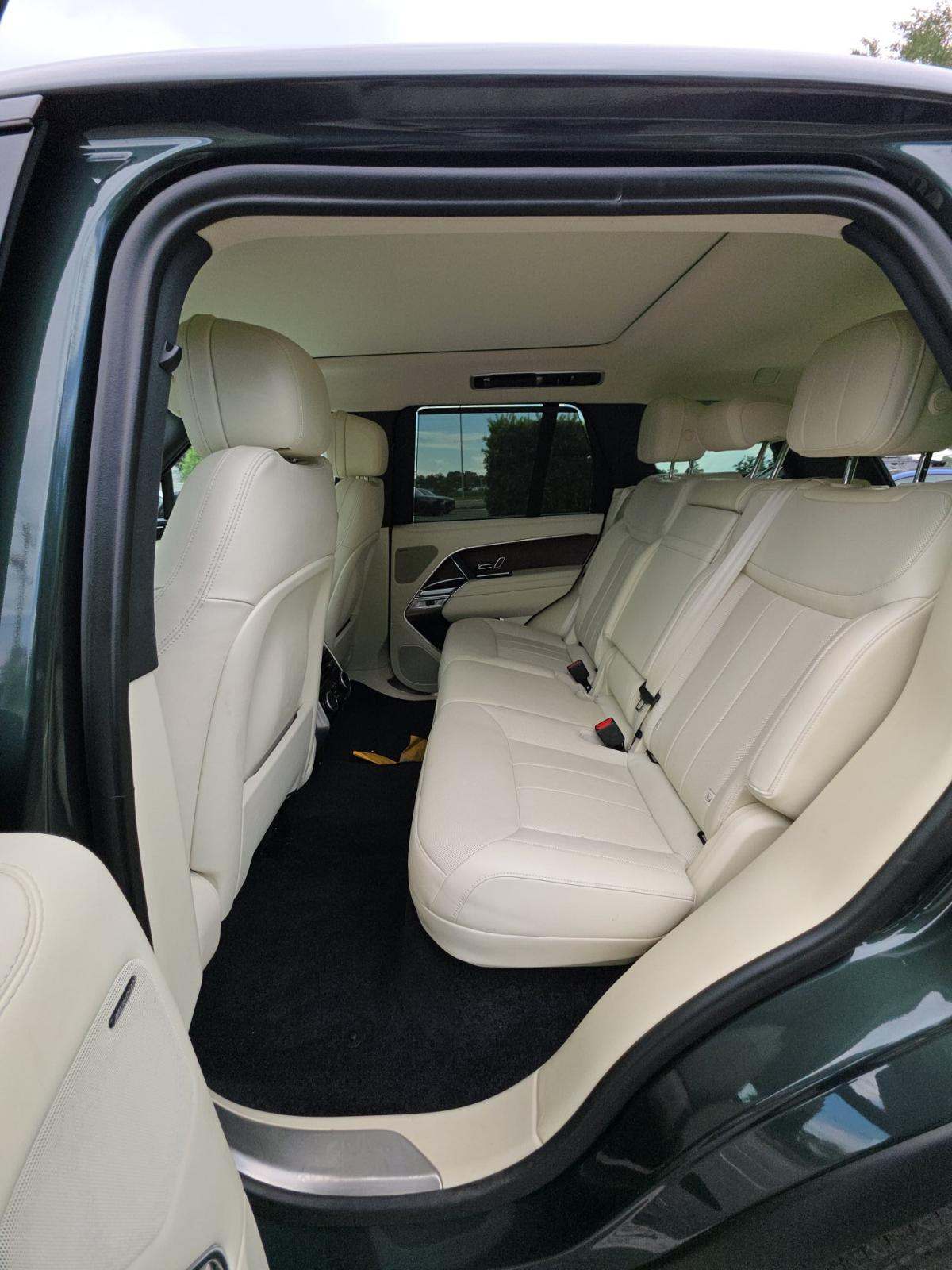 2024 Land Rover Range Rover SE AWD