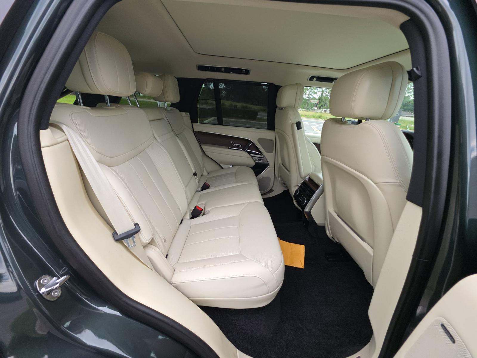 2024 Land Rover Range Rover SE AWD