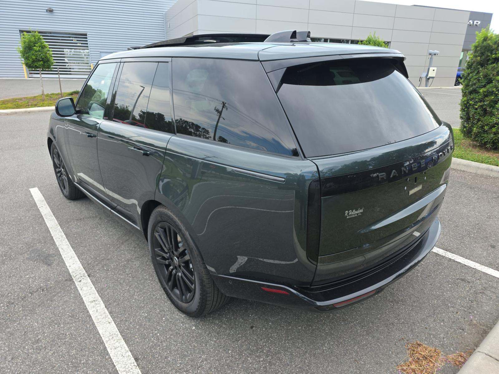 2024 Land Rover Range Rover SE AWD