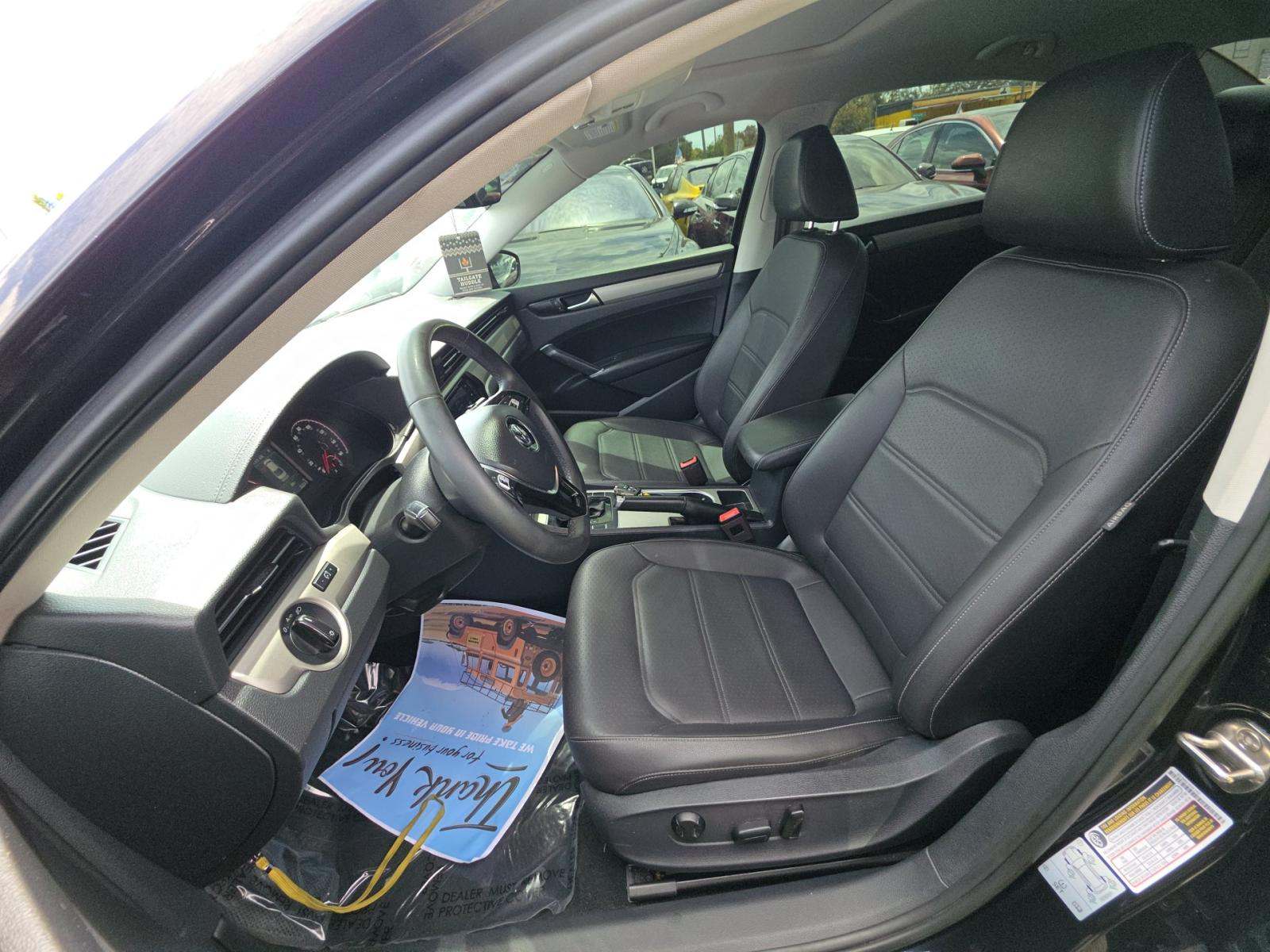 2022 Volkswagen Passat 2.0T SE FWD