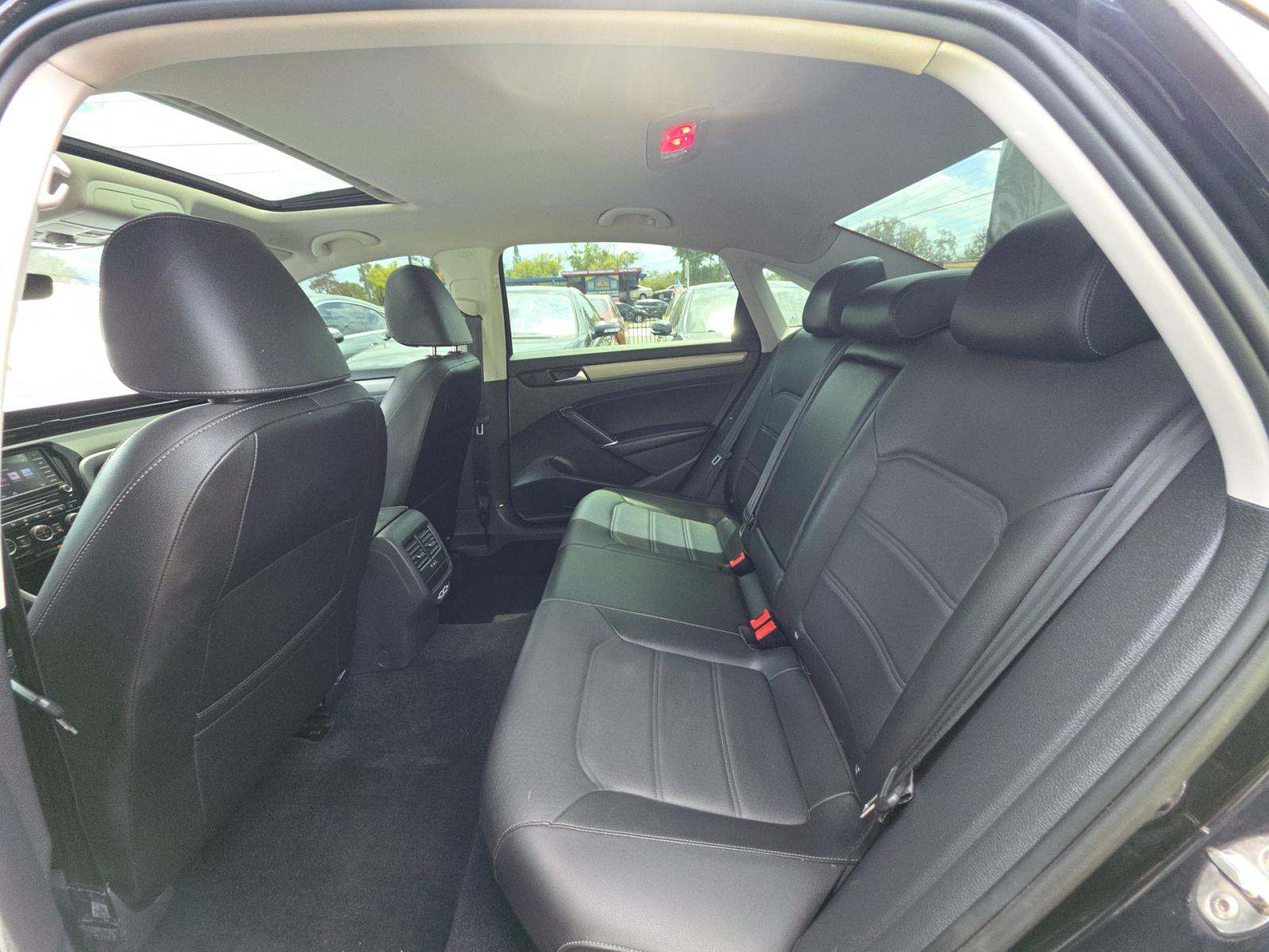 2022 Volkswagen Passat 2.0T SE FWD