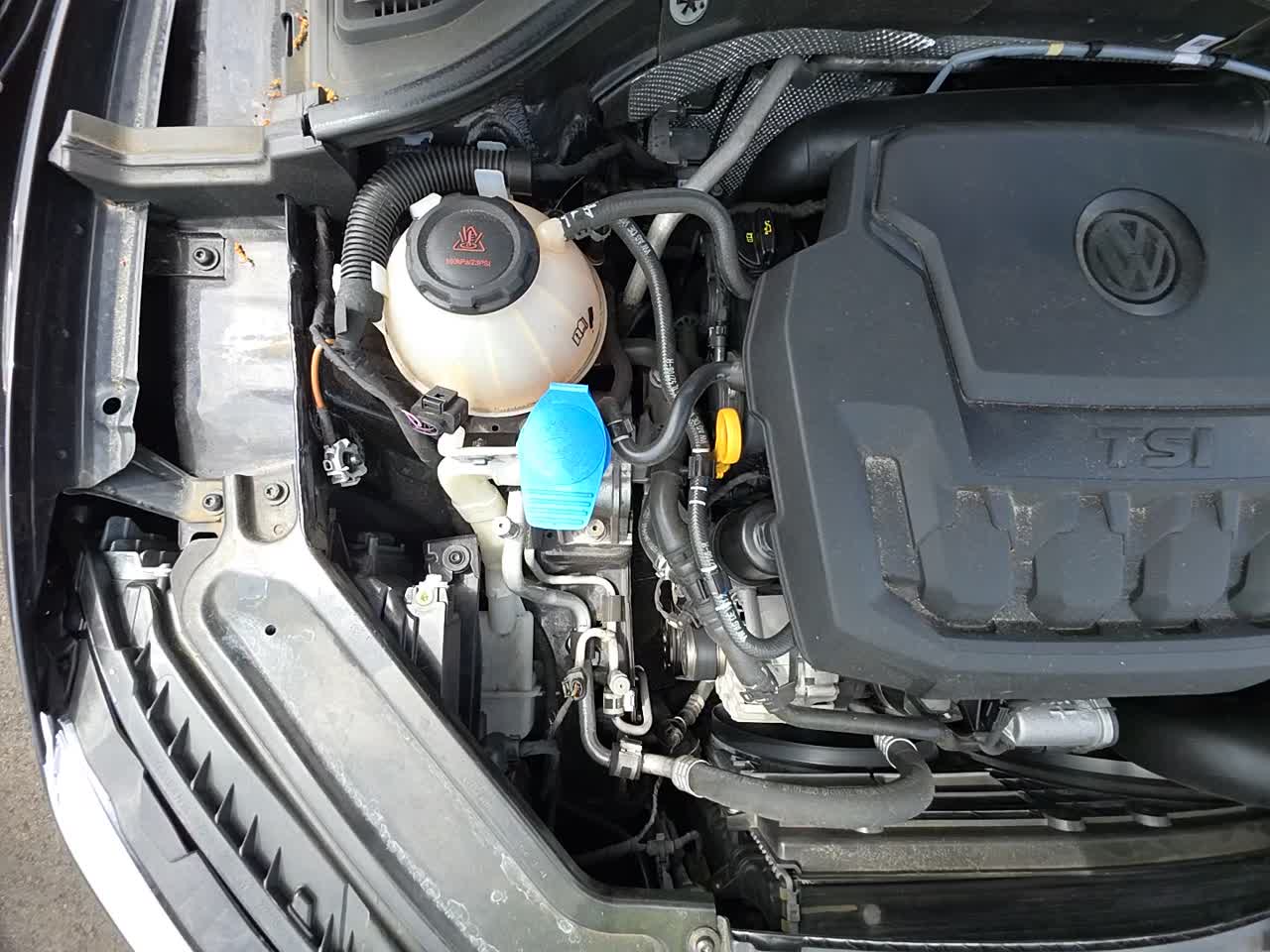 2022 Volkswagen Passat 2.0T SE FWD