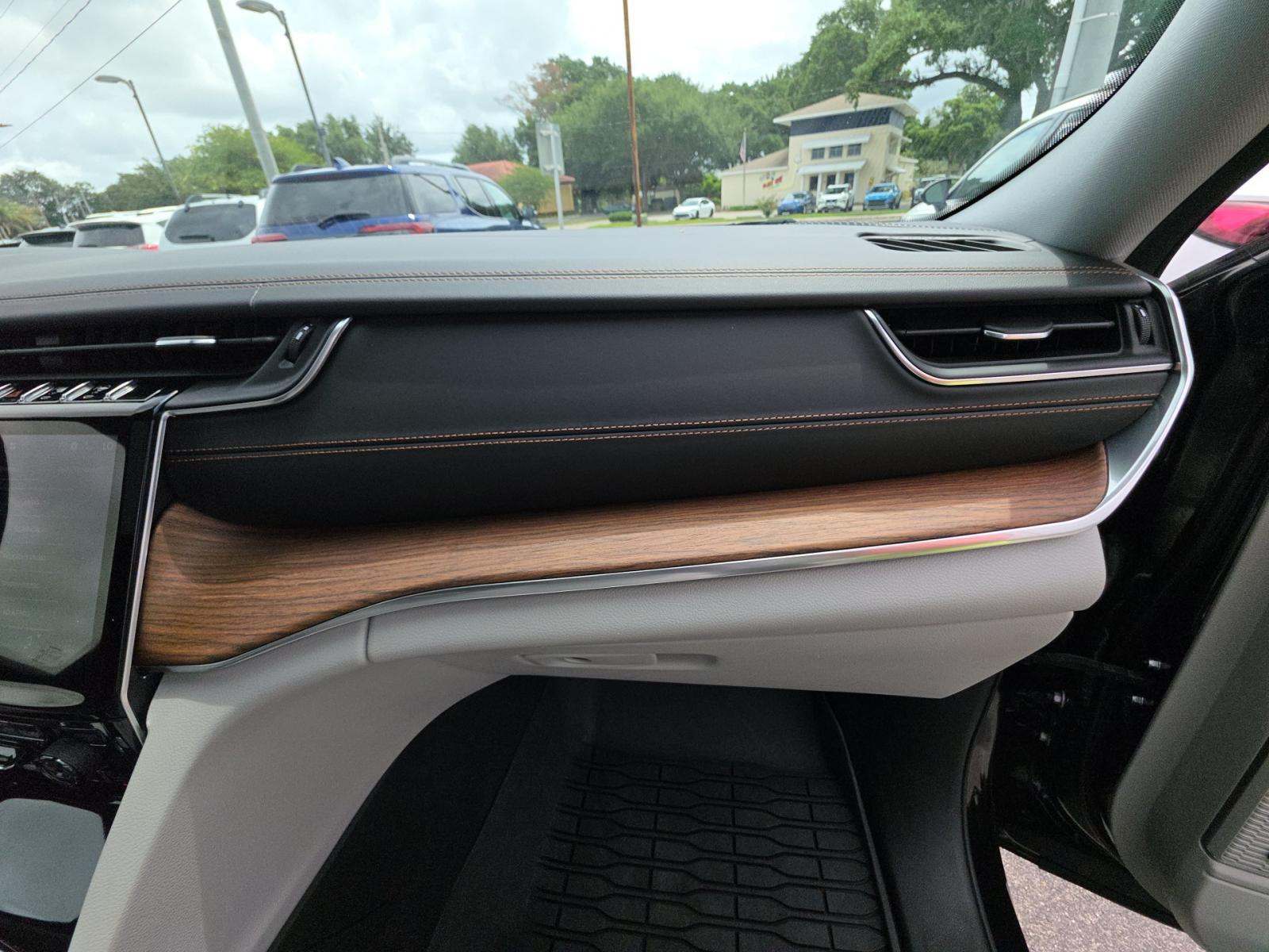 2021 Jeep Grand Cherokee L Summit AWD