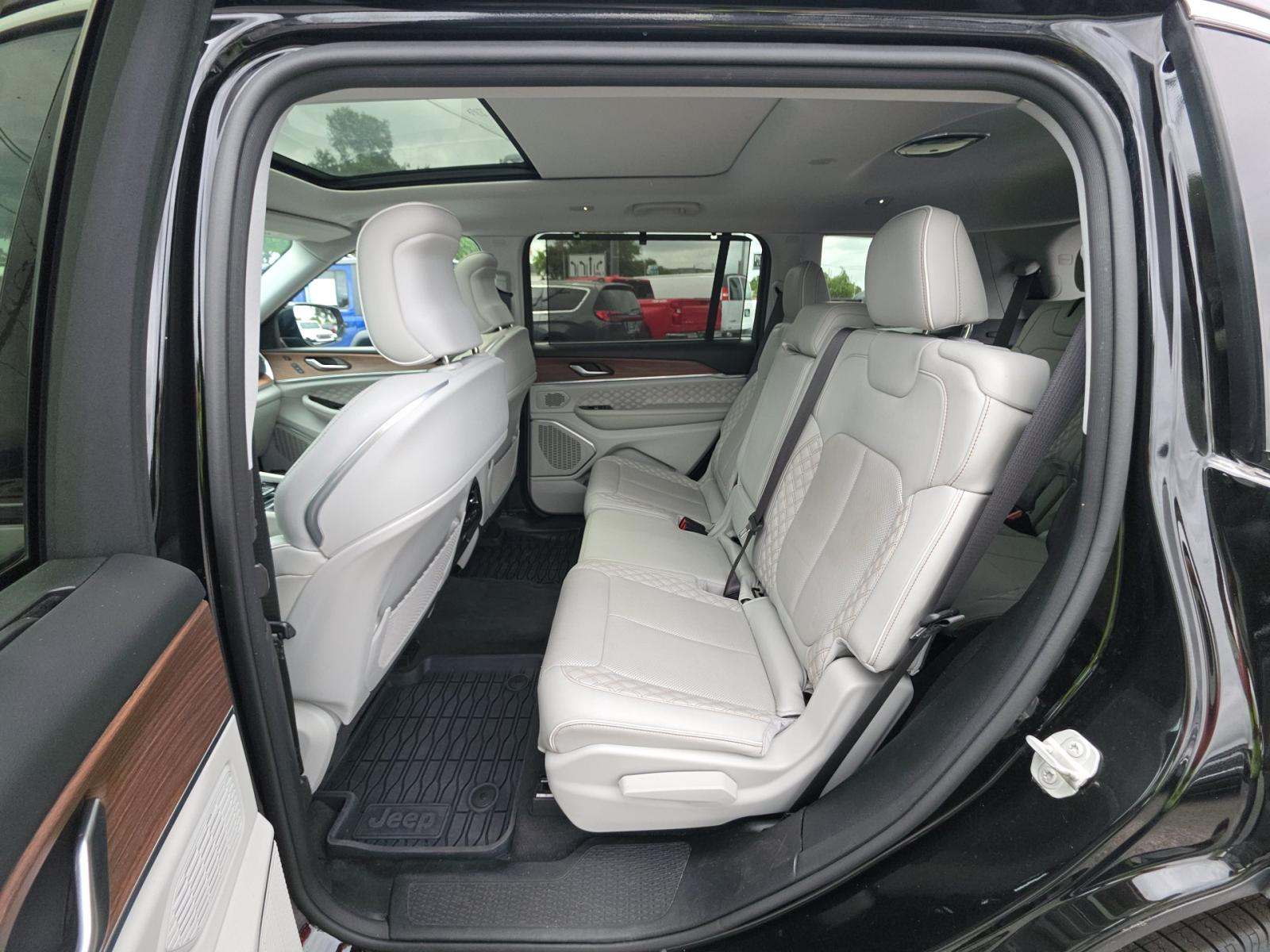 2021 Jeep Grand Cherokee L Summit AWD